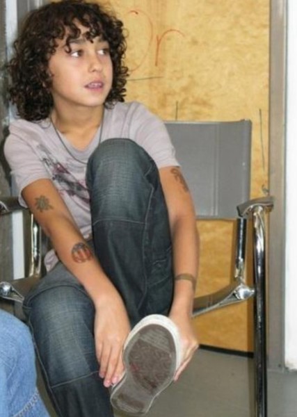 Alex Wolff photo