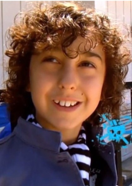 Alex Wolff photo