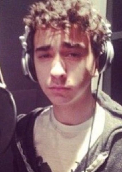 Alex Wolff photo