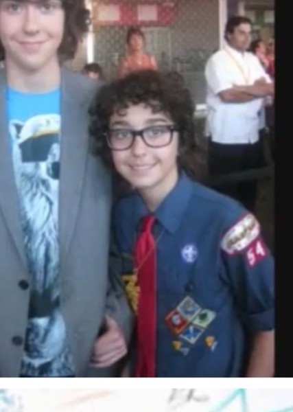Alex Wolff photo