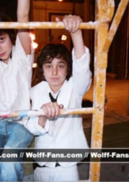 Alex Wolff photo