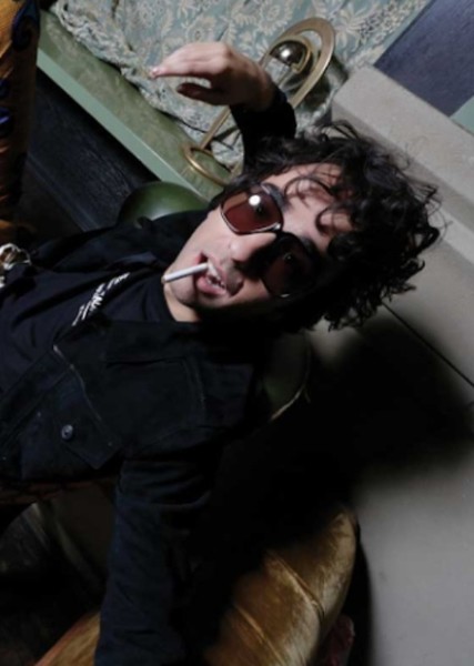 Alex Wolff photo
