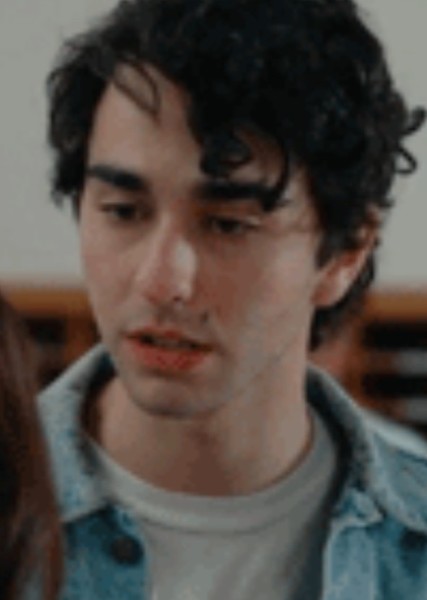 Alex Wolff photo