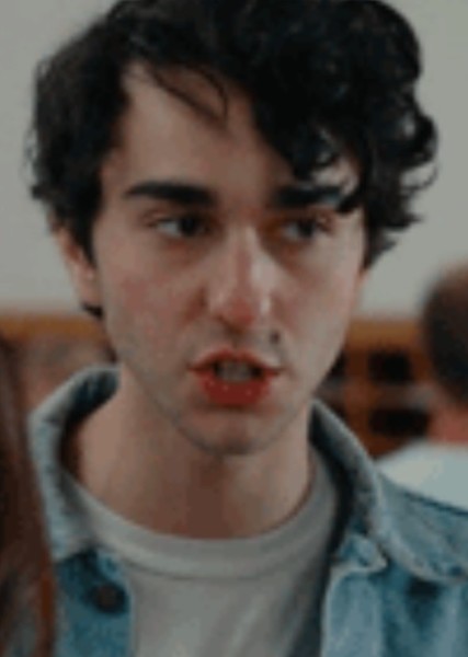 Alex Wolff photo