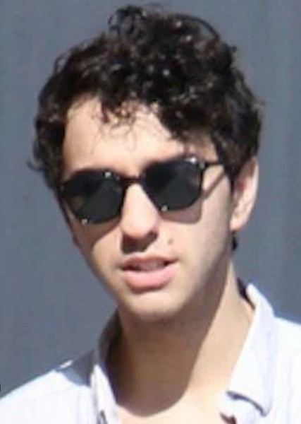 Alex Wolff photo