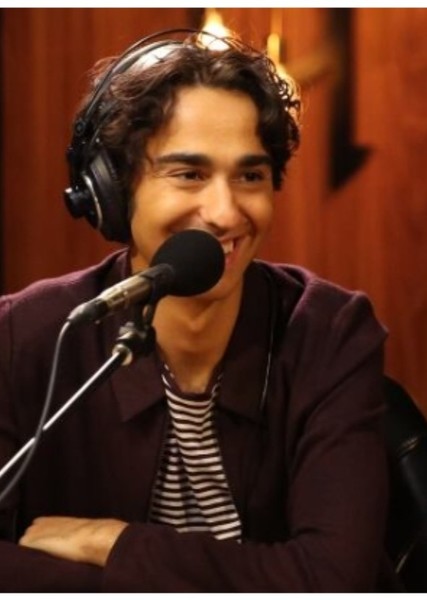 Alex Wolff photo