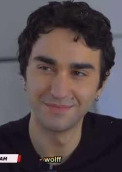Alex Wolff photo