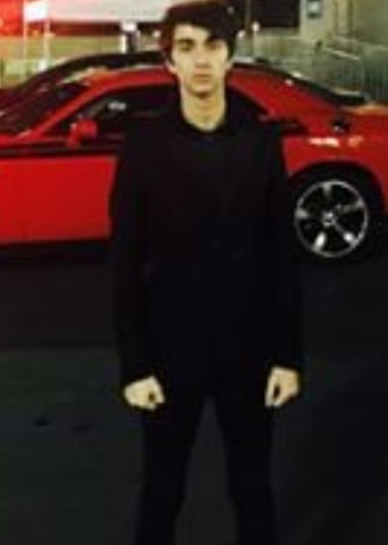 Alex Wolff photo
