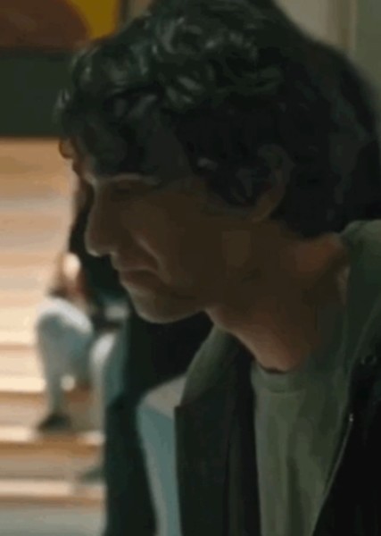Alex Wolff photo