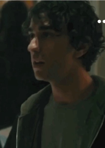 Alex Wolff photo