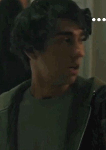 Alex Wolff photo