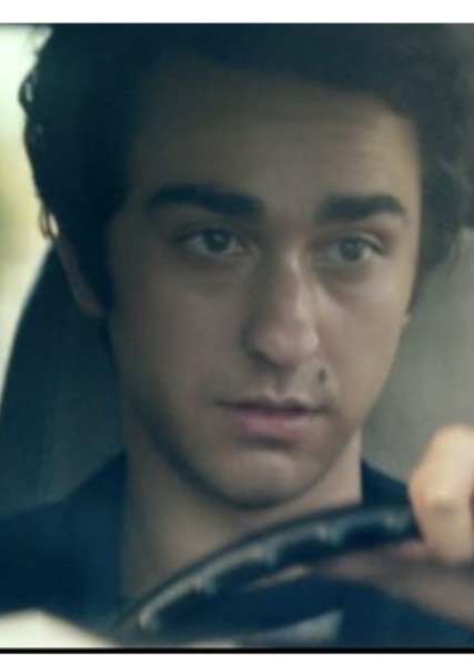 Alex Wolff photo