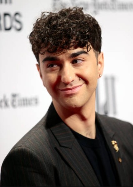 Alex Wolff photo