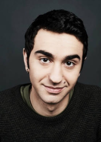 Alex Wolff photo
