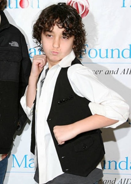Alex Wolff photo
