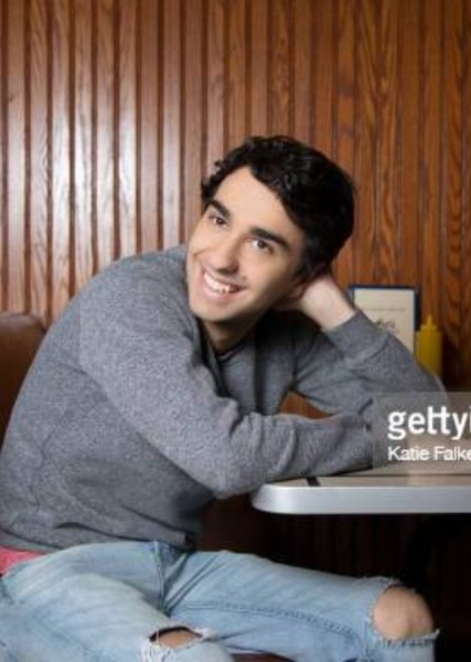 Alex Wolff photo