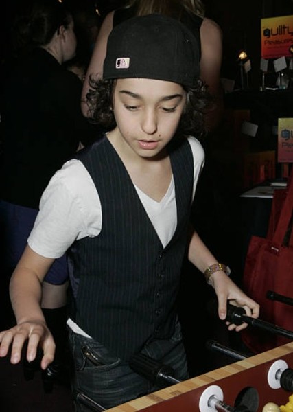 Alex Wolff photo