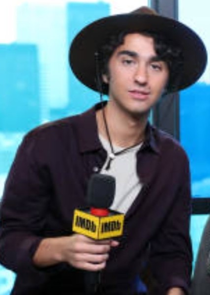 Alex Wolff photo