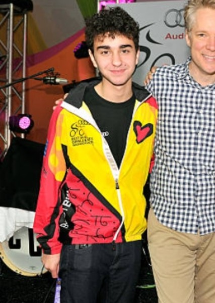 Alex Wolff photo