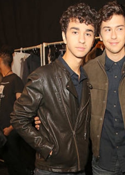 Alex Wolff photo
