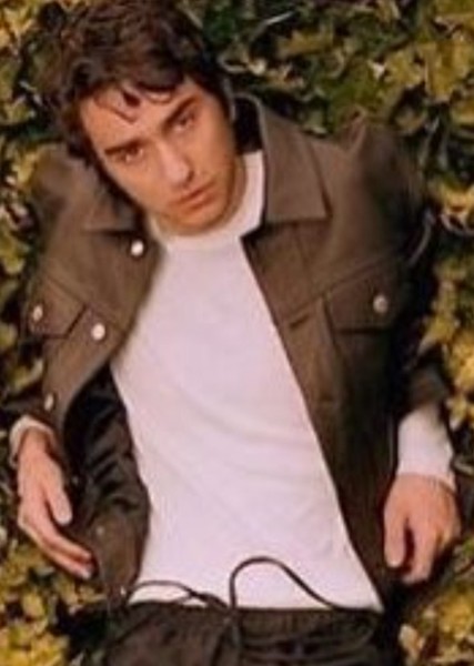 Alex Wolff photo