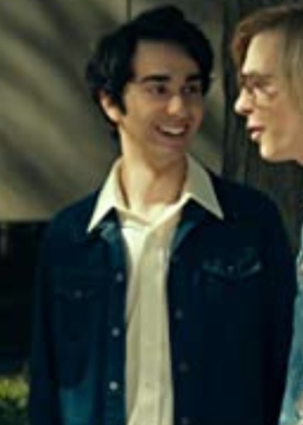 Alex Wolff photo