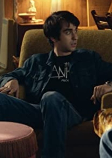 Alex Wolff photo