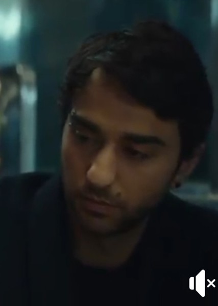 Alex Wolff photo