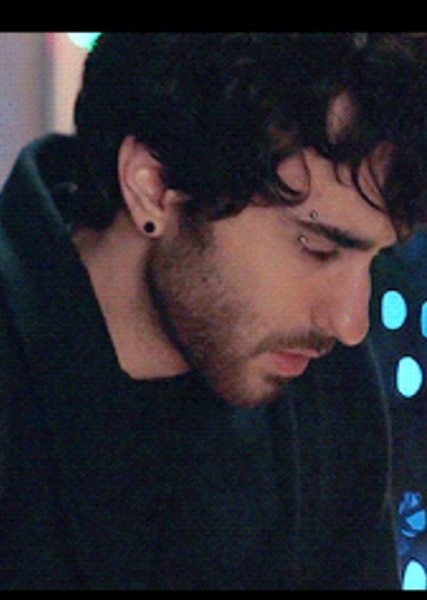 Alex Wolff photo