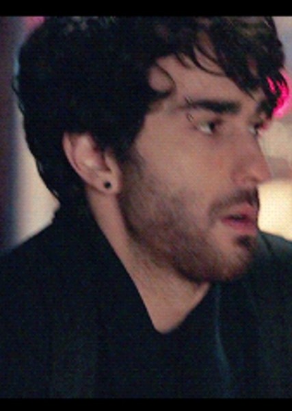 Alex Wolff photo