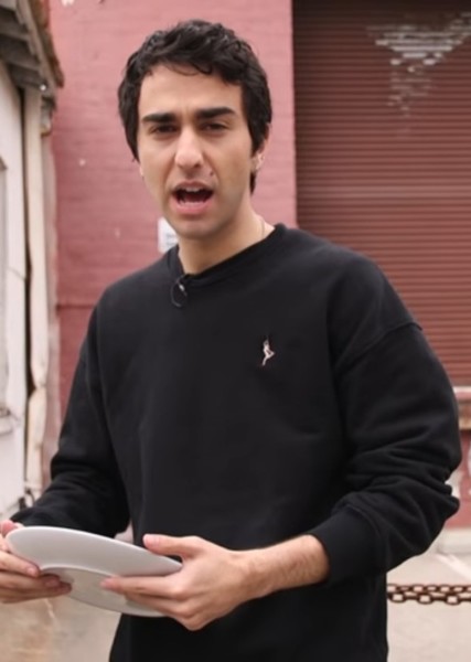 Alex Wolff photo