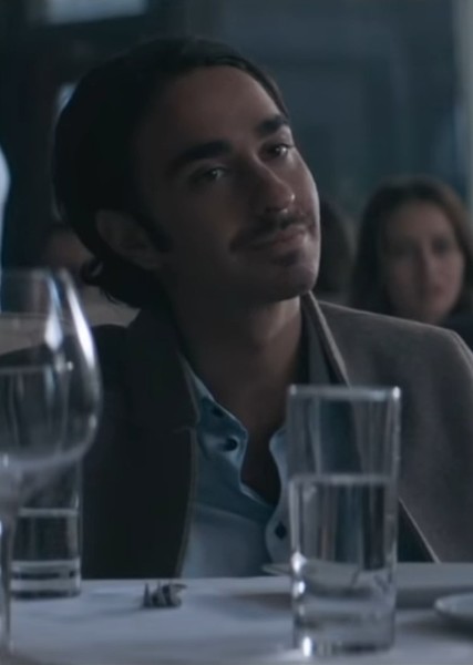 Alex Wolff photo
