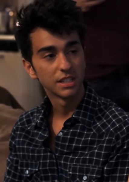 Alex Wolff photo