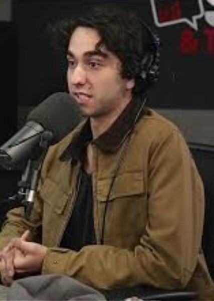 Alex Wolff photo