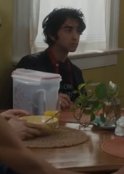 Alex Wolff photo