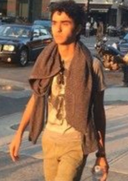 Alex Wolff photo
