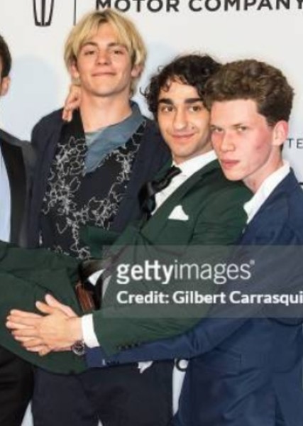 Alex Wolff photo