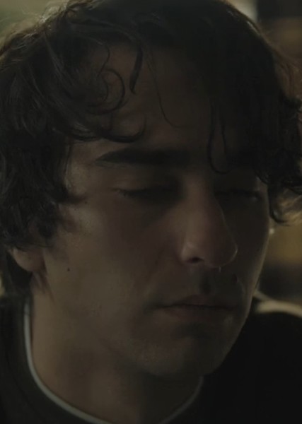 Alex Wolff photo