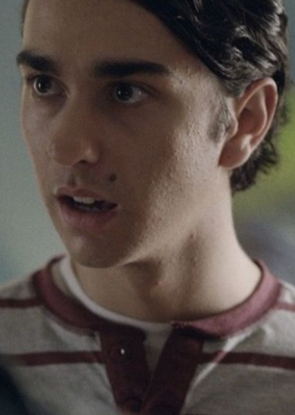 Alex Wolff photo