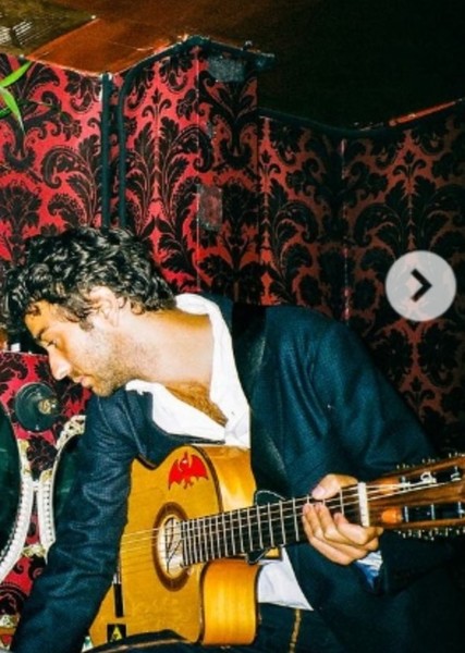 Alex Wolff photo