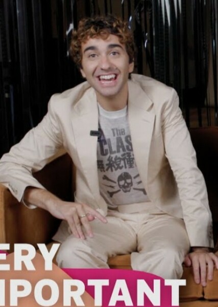Alex Wolff photo