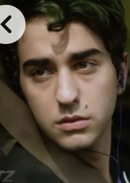 Alex Wolff photo