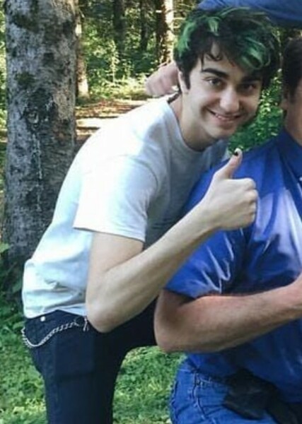 Alex Wolff photo