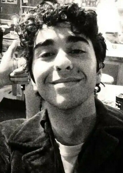 Alex Wolff photo