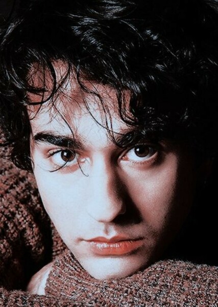 Alex Wolff photo