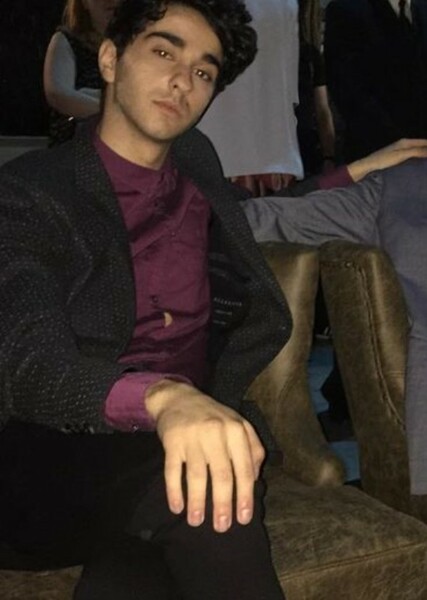 Alex Wolff photo
