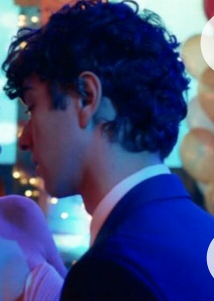 Alex Wolff photo