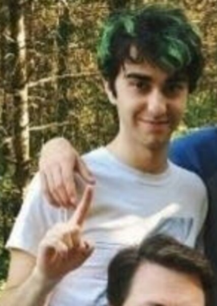 Alex Wolff photo