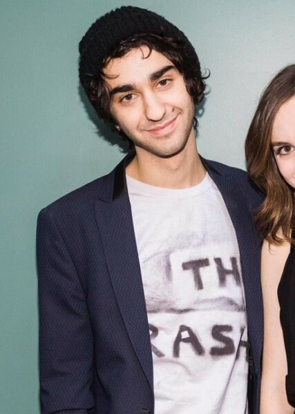 Alex Wolff photo