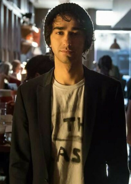 Alex Wolff photo